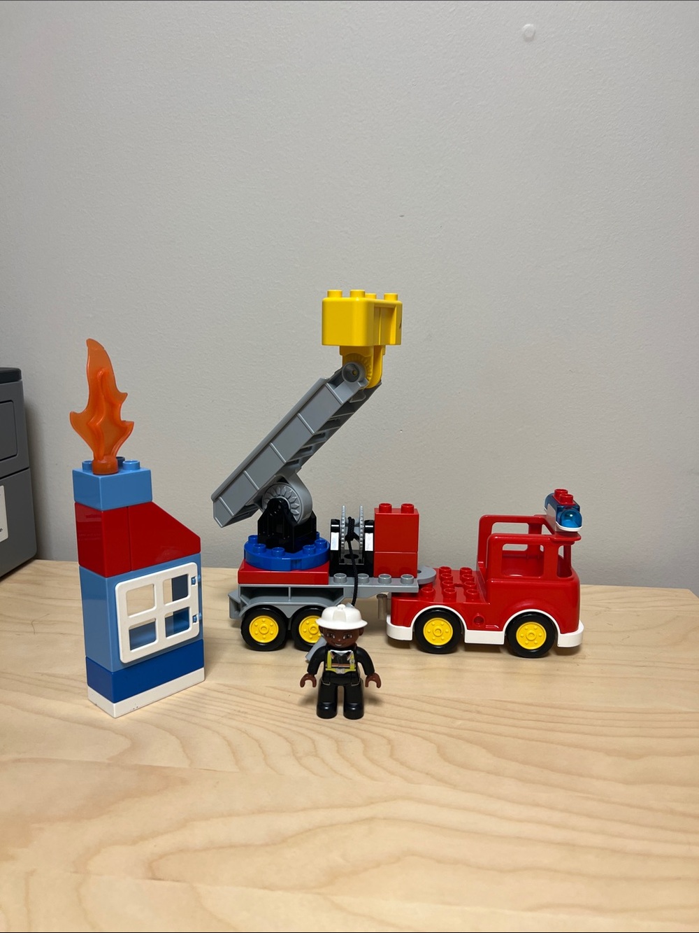 Lego Duplo Firetruck with Fireman Playset - Duplo town - toddler toy